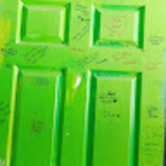 Meet your Posher, Kynya - Picture 1 of 1